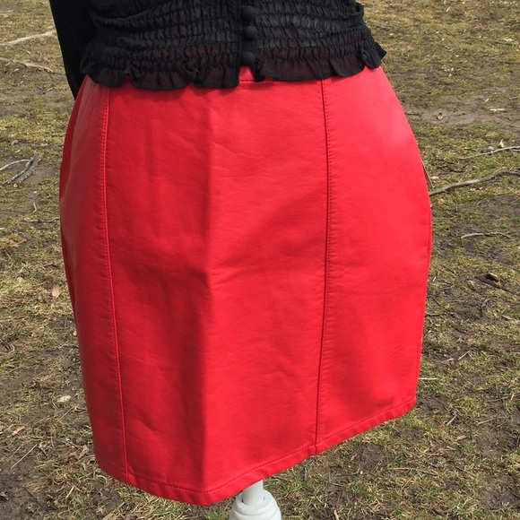 Forever 21 Dresses & Skirts - 💯 Faux Leather Skirt 💯